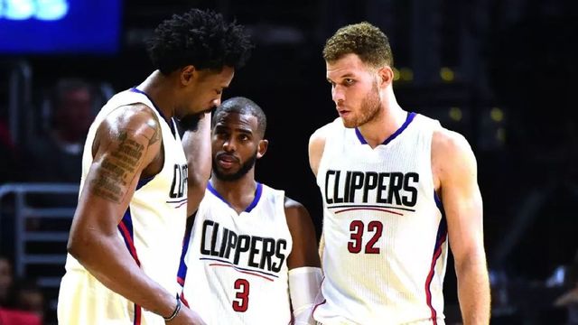 世体：阿劳霍向巴萨请假以恢复心理和精神状态，俱乐部已同意（世体：阿劳霍为恢复心理与精神状态向巴萨请假，俱乐部已批准）