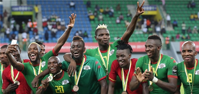 迪米特列夫斯基：瓦伦上赛季卡我出场数，少上一场少付30万（迪米特列夫斯基：瓦伦上季人为控制我出场，少一场就少付30万）