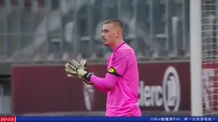 维卡里奥：被球迷嘘一事就此翻篇，本场比赛我们该多拿净胜球（维卡里奥：嘘声已成过去，此役本应多拿净胜球）